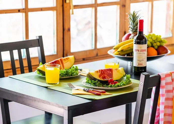 101 Bright With Pool View *