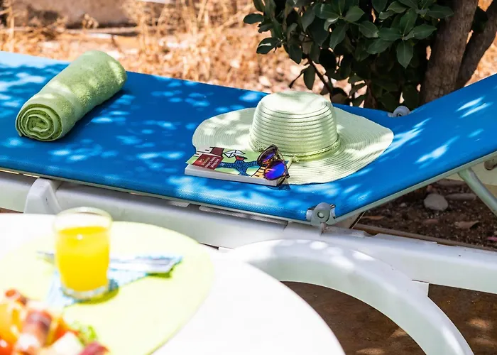 101 Bright With Pool View