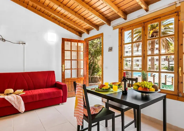 101 Bright With Pool View * Playa Fanabe