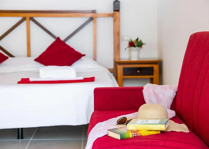 101 Bright With Pool View Playa Feñabe